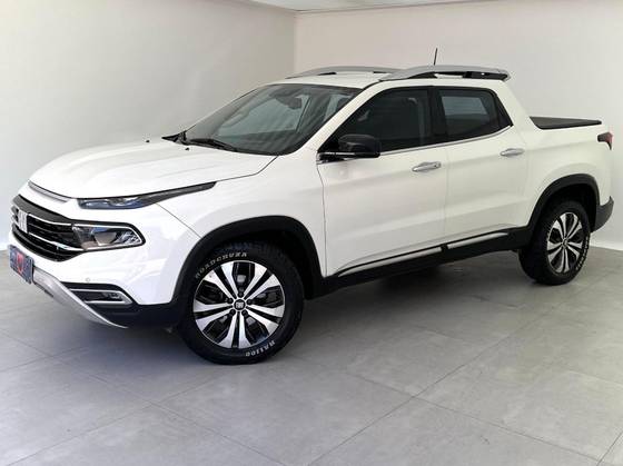 FIAT TORO 2.0 16V TURBO DIESEL VOLCANO 4WD AT9
